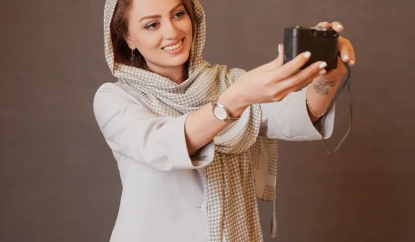 روناک پور یادگار | بازیگر